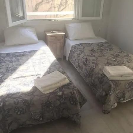 דירה Kostas' House חניוטי