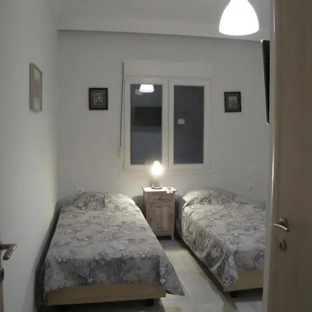 Kostas' House דירה *
