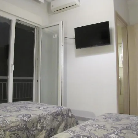 Kostas' House דירה חניוטי